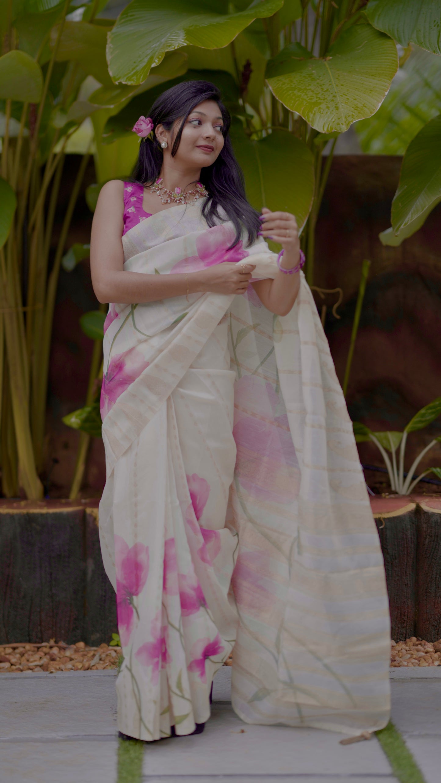 Soft Easy-to-Wear Saree with Lavender Floral Design & Blouse Piece