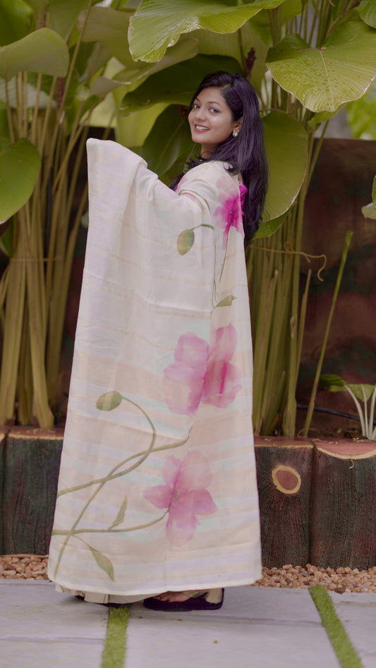 Soft Easy-to-Wear Saree with Lavender Floral Design & Blouse Piece